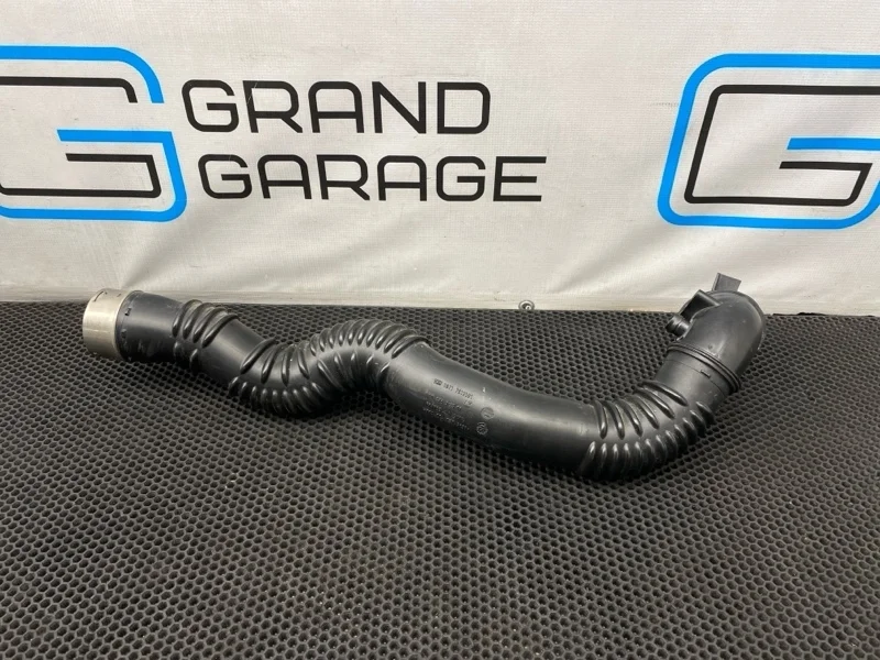 Патрубок интеркулера Bmw 5-Series 2012 13717612091 F10 N20B20B 2.0