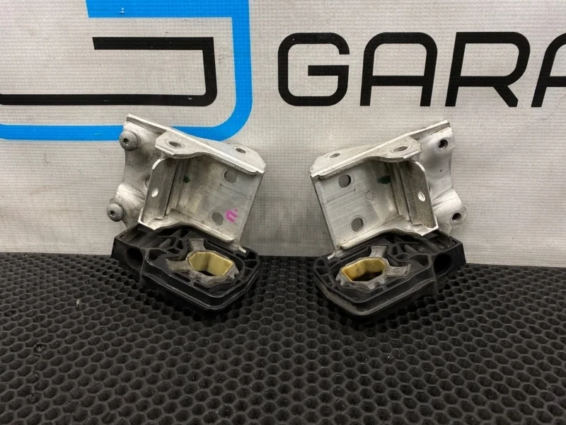 Кронштейн радиатора Bmw 5-Series 2012 7186514 F10 N20B20B 2.0