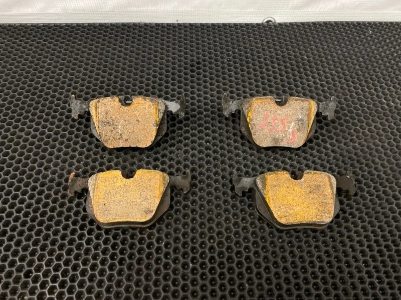 Колодки тормозные Bmw 5-Series 2012 34116858047 F10 N20B20B 2.0, передние