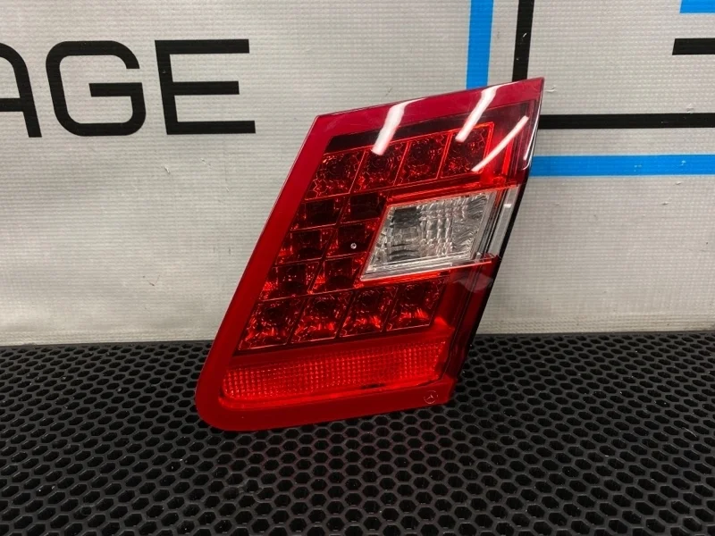 Фонарь Mercedes-Benz E-Class 2009 2128200864 W212 271.860 1.8, правый