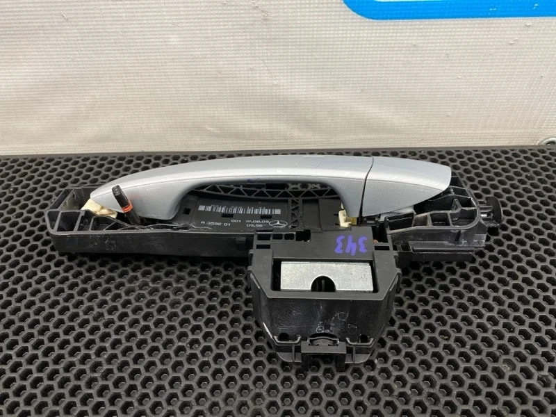 Ручка двери наружная Mercedes-Benz E-Class 2009 2127601434 W212 271.860 1.8, передняя левая