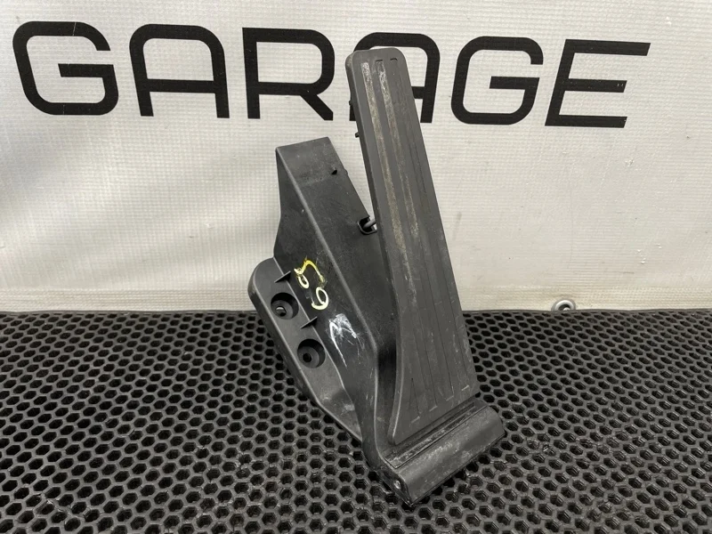 Педаль газа Mercedes-Benz E-Class 2014 A4513000000 W212 276.952 3.5