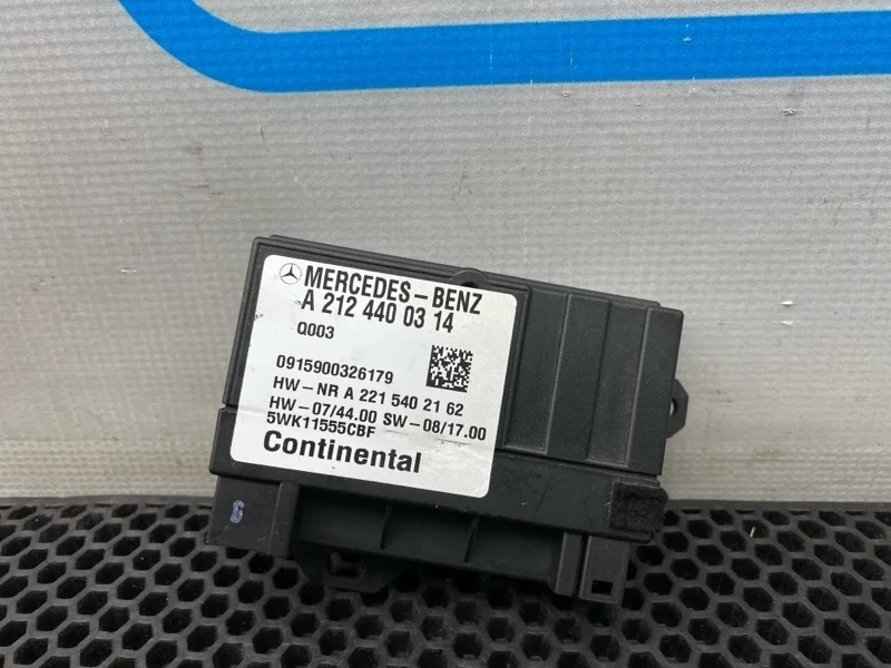 Блок электронный Mercedes-Benz E-Class 2009 A0009003101 W212 642.850 3.0