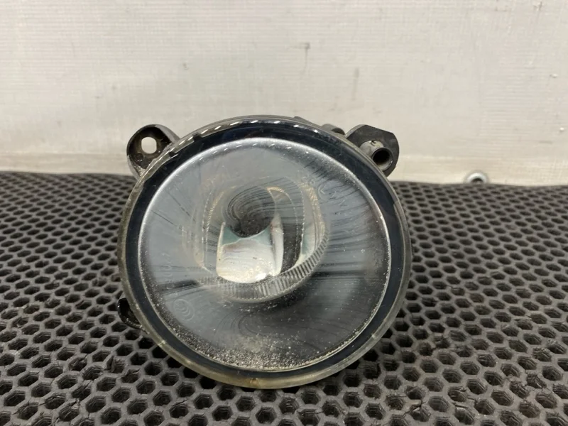 Фара противотуманная Land Rover Range Rover Sport 2008 XH2215K201AA L320 368DT 3.6, правая