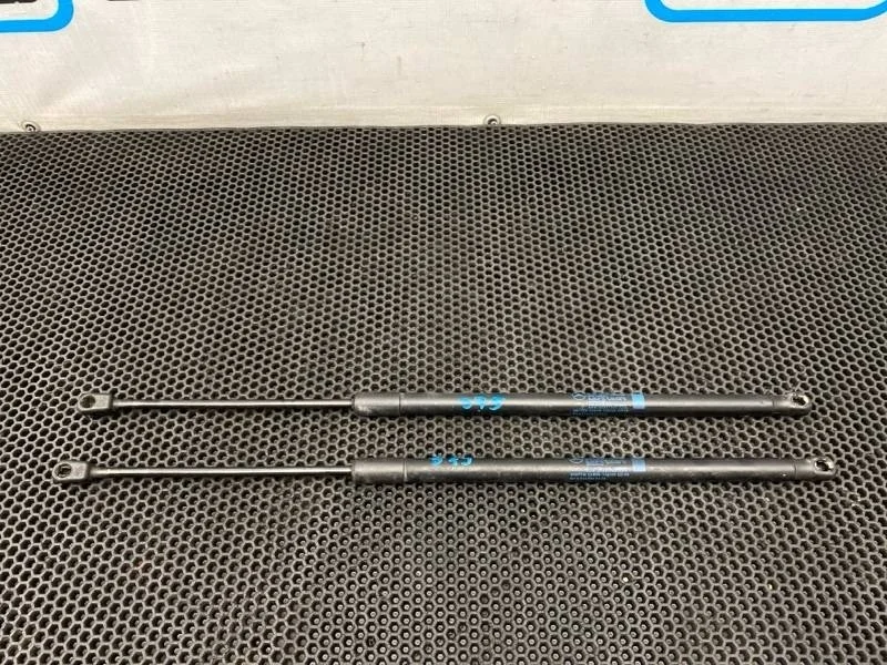 Амортизаторы капота Mercedes-Benz E-Class 2009 A2048800029 W212 642.850 3.0