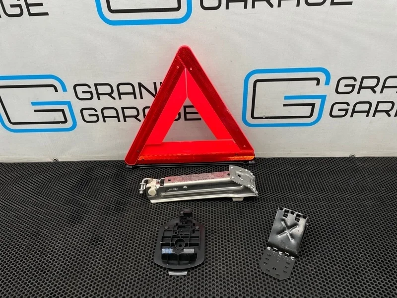 Набор инструментов Mercedes-Benz Clk-Class 2009 A2118900814 W209 271.955 1.8