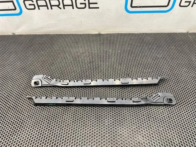 Направляющая бампера Mercedes-Benz E-Class 2009 A2128850242 W212 642.850 3.0, задняя