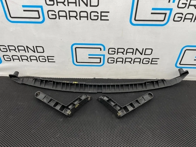 Кронштейн бампера Volkswagen Touareg 2006 7L6807863B 7LA BMV 3.2, задний