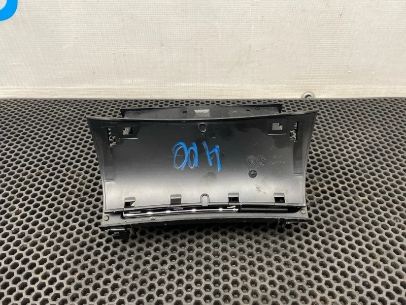 Пепельница Mercedes-Benz Cls-Class 2006 A2118101330 W219 272.964 3.5