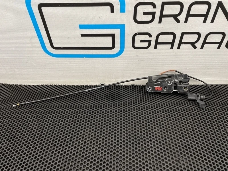 Замок капота Audi Q7 2009 4L0823509 4LB BAR 4.2