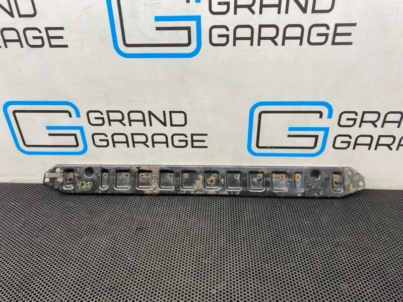 Кронштейн радиатора Volvo S60 2011 31274615 Y20 B4164T 1.6