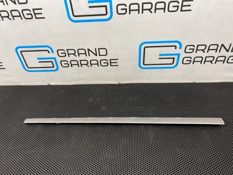 Молдинг двери Mercedes-Benz E-Class 2006 A2116901962 W211 272.943 3.0, передний левый