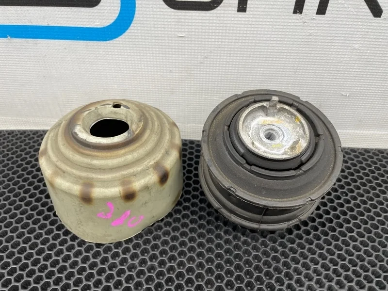 Подушка двигателя Mercedes-Benz Cls-Class 2009 A2112402717 W219 272.964 3.5, передняя правая