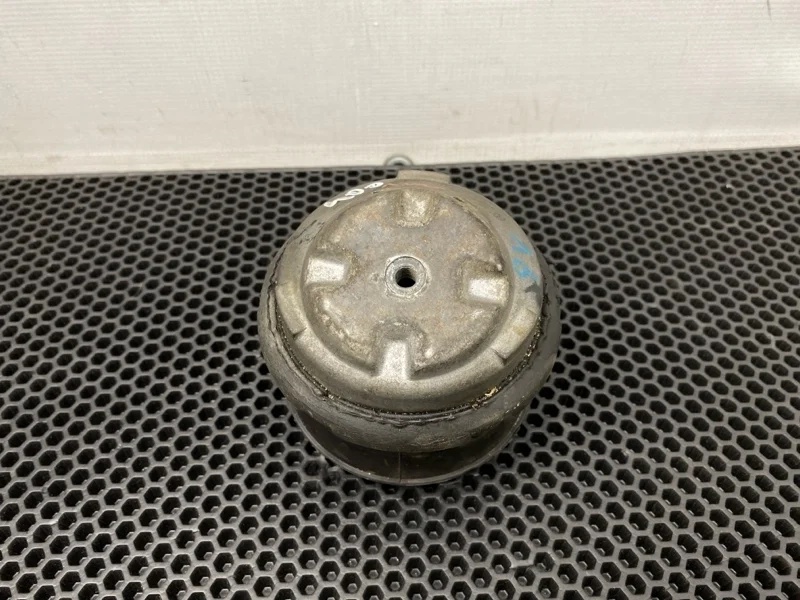 Подушка двигателя Mercedes-Benz Cls-Class 2006 A2112402917 W219 272.964 3.5, передняя правая