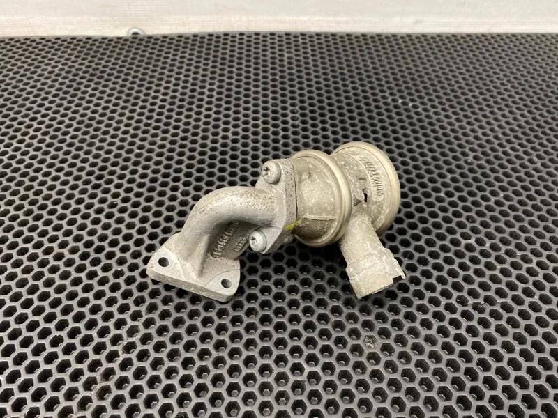 Клапан EGR Audi Q7 2009 079131101H 4LB BAR 4.2