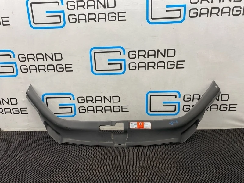 Накладка подкапотная Audi Q7 2006 4L0807081 4LB BUG TDI 3.0