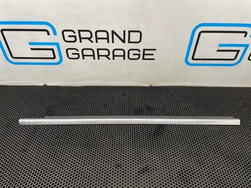 Молдинг стекла Mercedes-Benz E-Class 2012 A2127250665 W212 276.952 3.5, передний правый