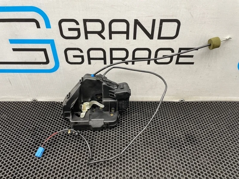 Замок двери Mercedes-Benz Cls-Class 2006 A2197300235 W219 272.964 3.5, задний правый