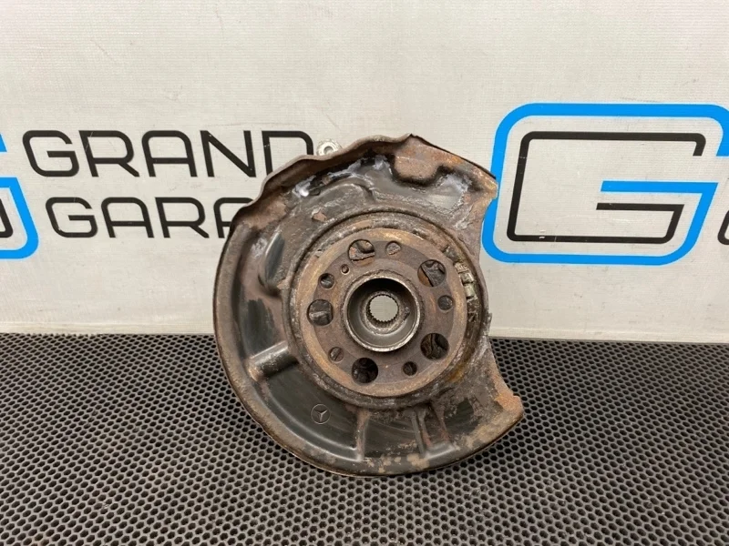 Кулак Mercedes-Benz Cls-Class 2009 A2113508308 W219 642.920 3.0, задний левый