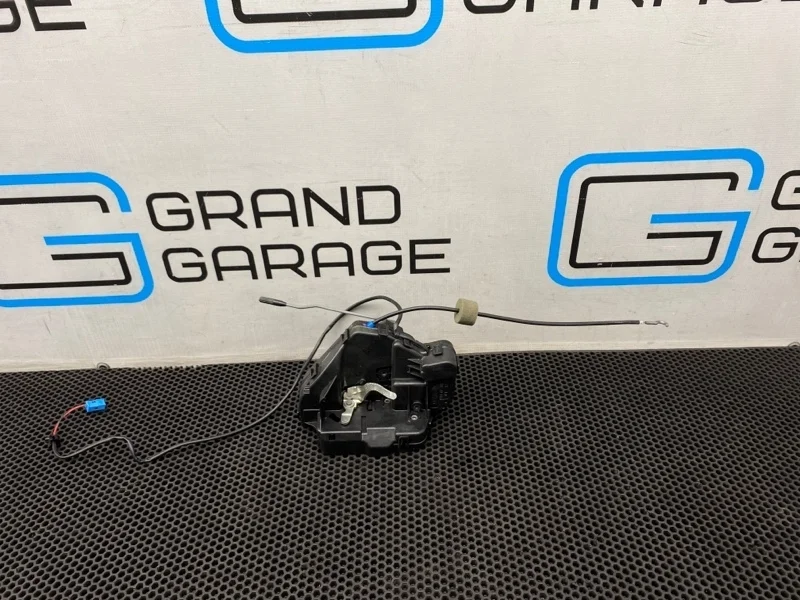 Замок двери Mercedes-Benz Cls-Class 2009 A2197300235 W219 642.920 3.0, задний правый