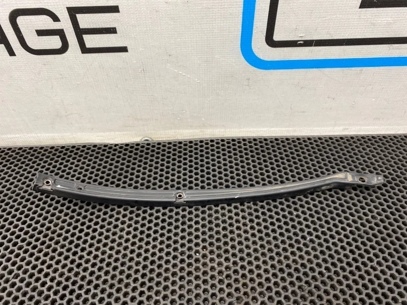 Кронштейн бампера Mercedes-Benz Cls-Class 2009 A2198851321 W219 272.964 3.5, задний левый