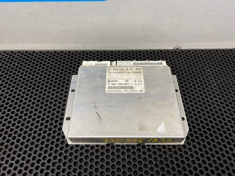 Блок ESP Mercedes-Benz S-Class 2003 A2205451832 W220 113.960 5.0