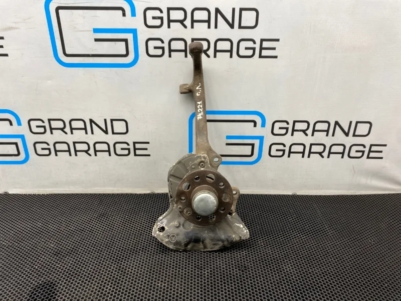 Кулак Mercedes-Benz S-Class 2005 A2213324501 W221 272.965 3.5, передний левый