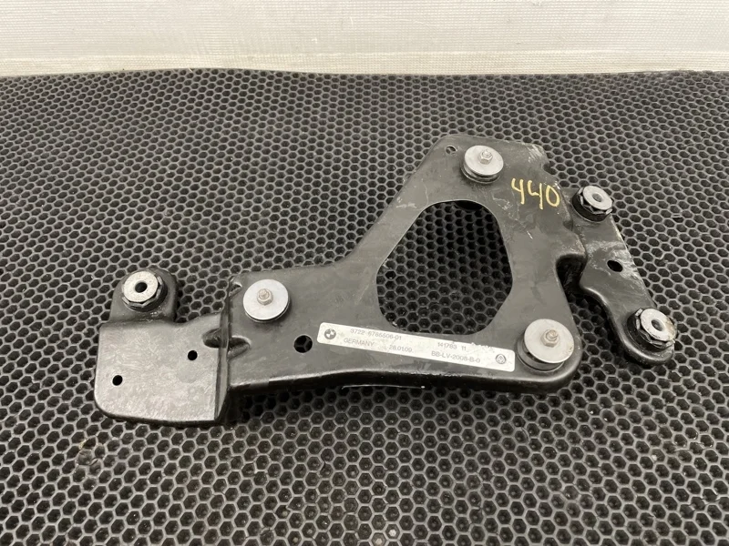 Кронштейн пневмокомпрессора Bmw X6 2009 37226785506 E71 N54B30A 3.0