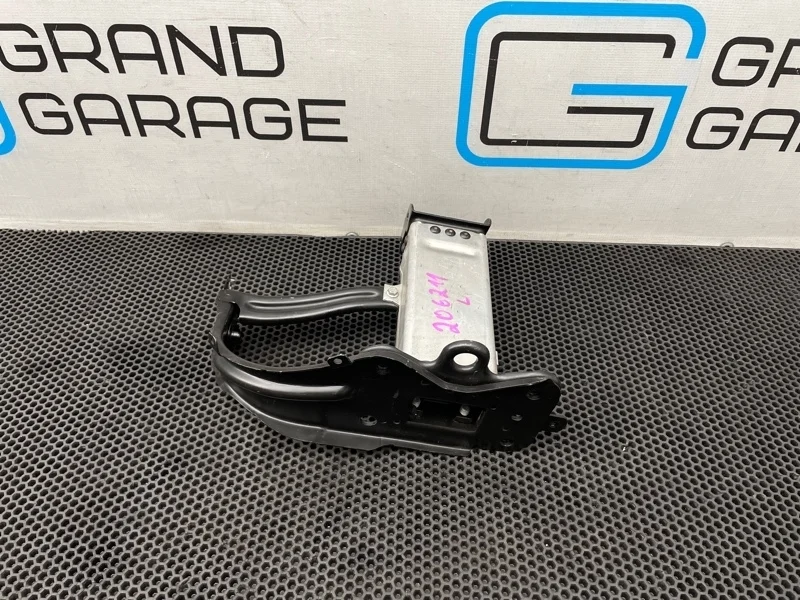 Кронштейн усилителя бампера Mercedes-Benz E-Class 2008 A2116200795 W211 272.943 3.0, левый