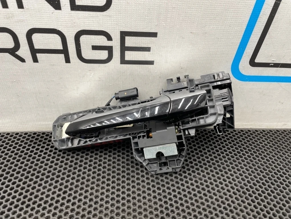 Ручка двери наружная Mercedes-Benz E-Class 2011 A2047600520 C207 271.860 1.8, передняя левая