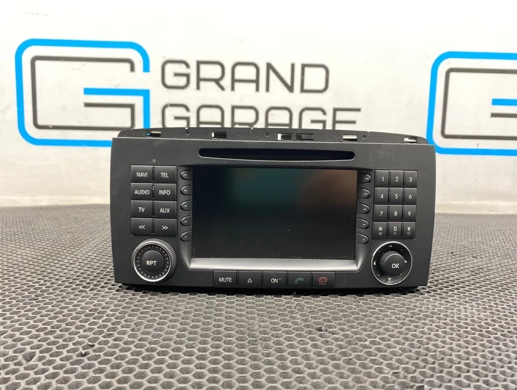 Магнитола Mercedes-Benz R-Class 2008 A2518704489 W251 272.967 3.5