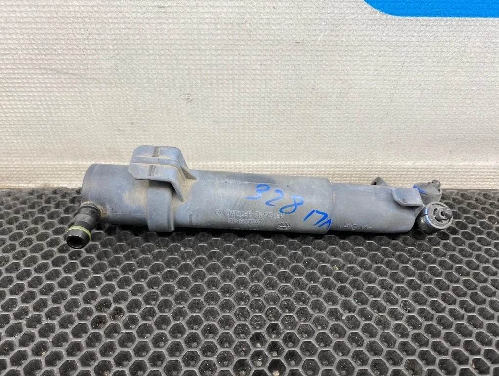 Форсунка омывателя фары Mercedes-Benz E-Class 2002 A2118600547 W211 112.949 3.2, левая