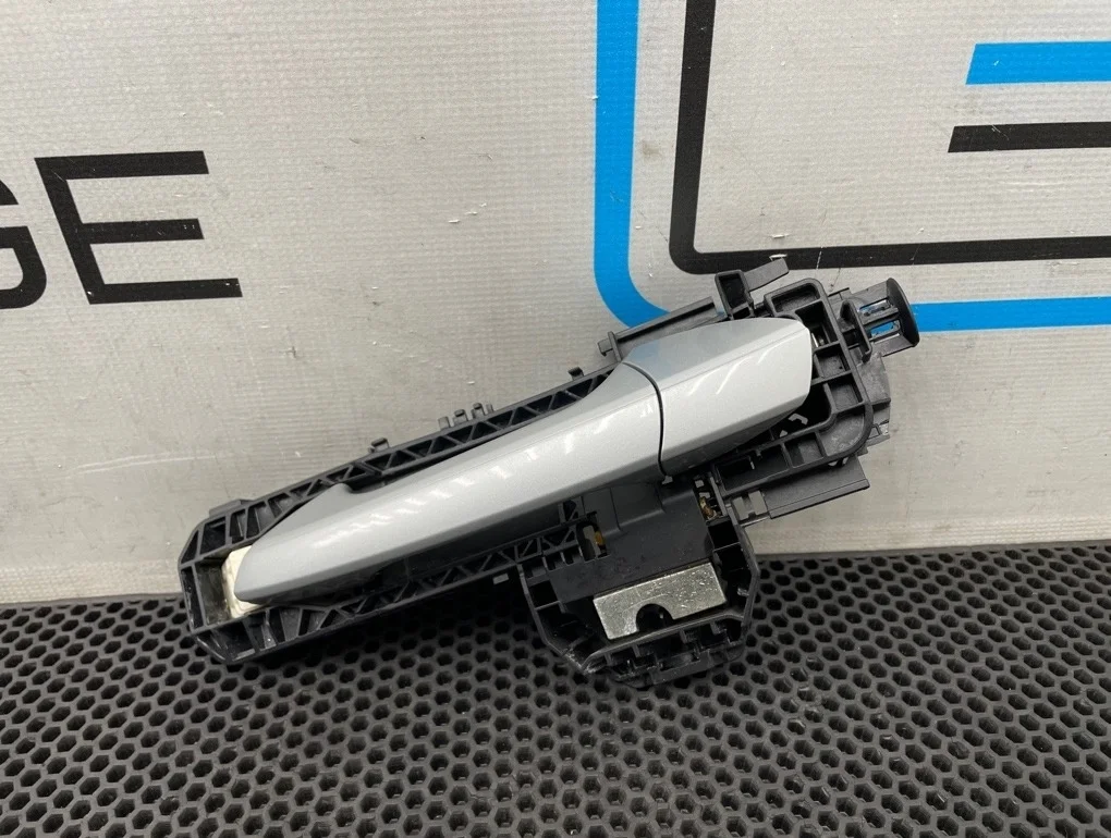 Ручка двери наружная Mercedes-Benz B-Class 2012 A2047602134 W246 270.910 1.6, левая