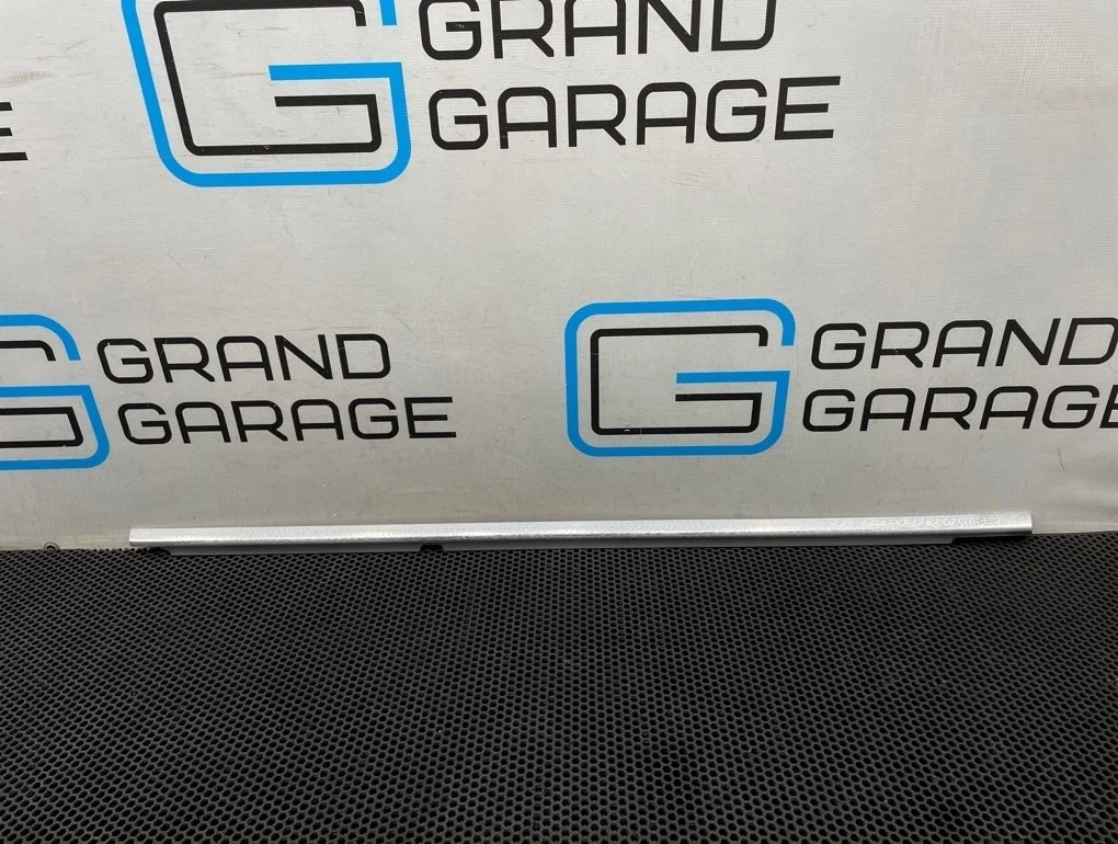 Молдинг стекла Mercedes-Benz E-Class 2010 A2127350965 W212 272.980 3.5, задний левый