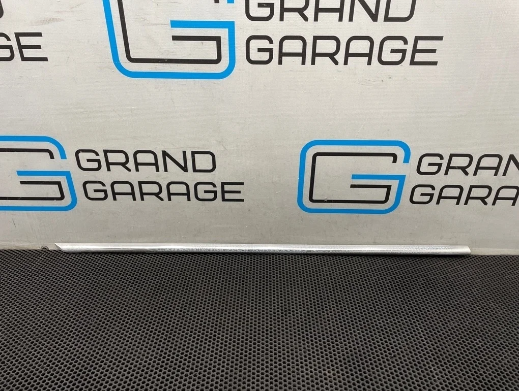 Молдинг стекла Bmw 7-Series 2011 51337178002 F01 N54B30A 3.0, передний правый