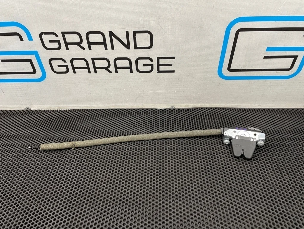 Замок багажника Mercedes-Benz E-Class 2011 A2047500185 C207 271.860 1.8