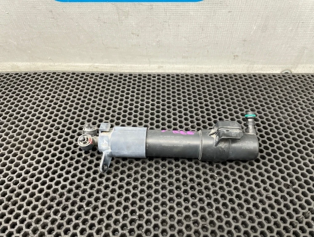 Форсунка омывателя фары Mercedes-Benz E-Class 2007 A2118601547 W211 272.922 2.5, передняя левая