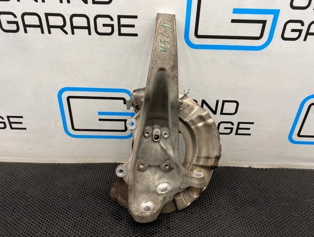 Кулак Bmw 5-Series 2010 31216775769 F10 N55B30A 3.0, передний левый