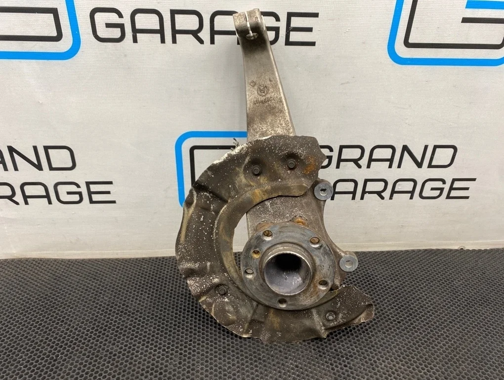 Кулак Bmw 5-Series 2011 31216775769 F10 N52B30A 3.0, передний левый