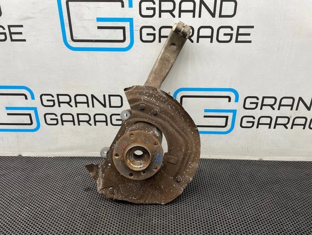 Кулак Bmw X5 2007 31216773784 E70 N52B30A 3.0, передний правый