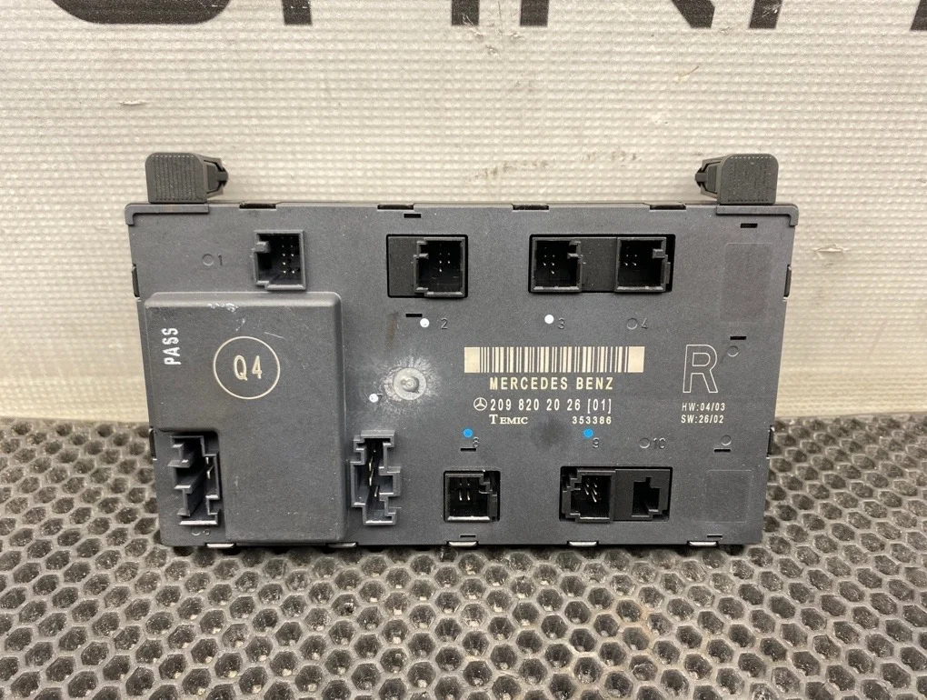 Блок двери Mercedes-Benz Clk-Class 2007 A2098202026 W209 271.955 1.8, правый