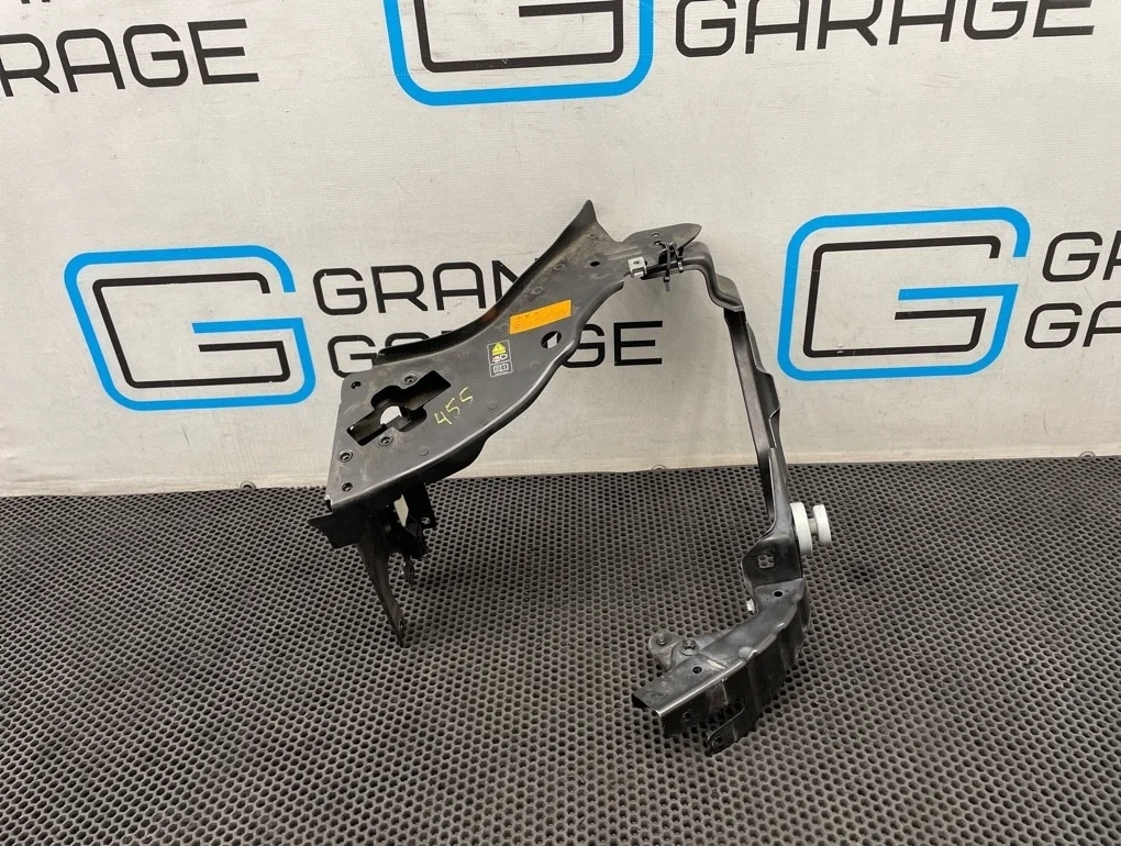 Кронштейн бампера Mercedes-Benz E-Class 2007 A2116200316 W211 272.964 3.5, передний левый