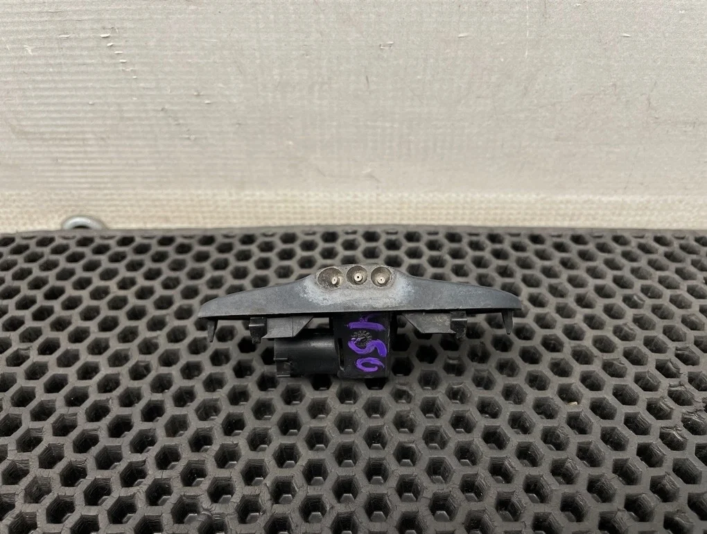 Форсунка омывателя Audi Tt 2007 8J0955988G 8J3 BUB 3.2, правая