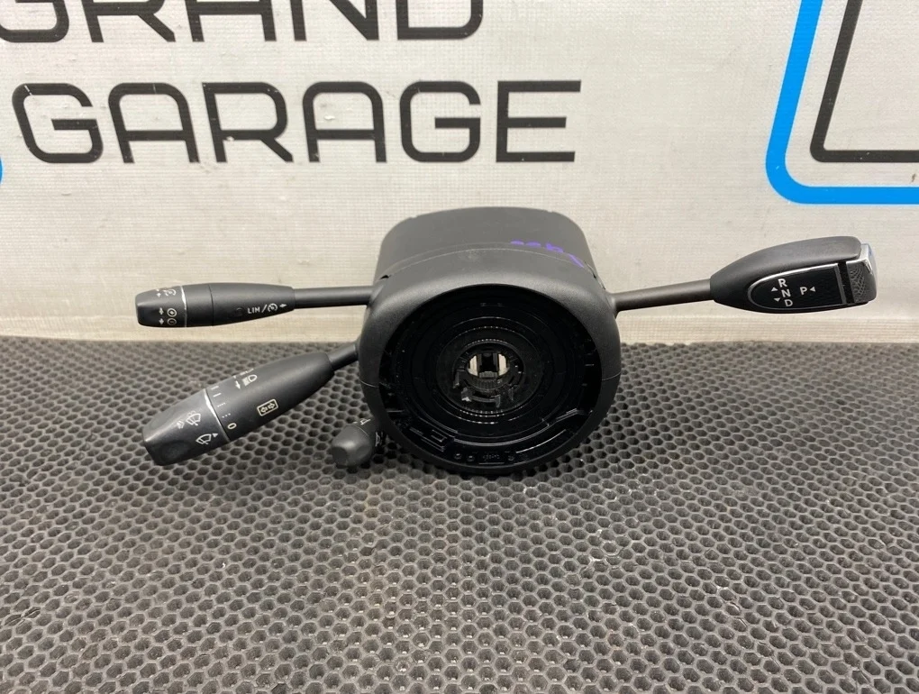 Переключатель подрулевой Mercedes-Benz E-Class 2010 A2129009302 W212 272.980 3.5