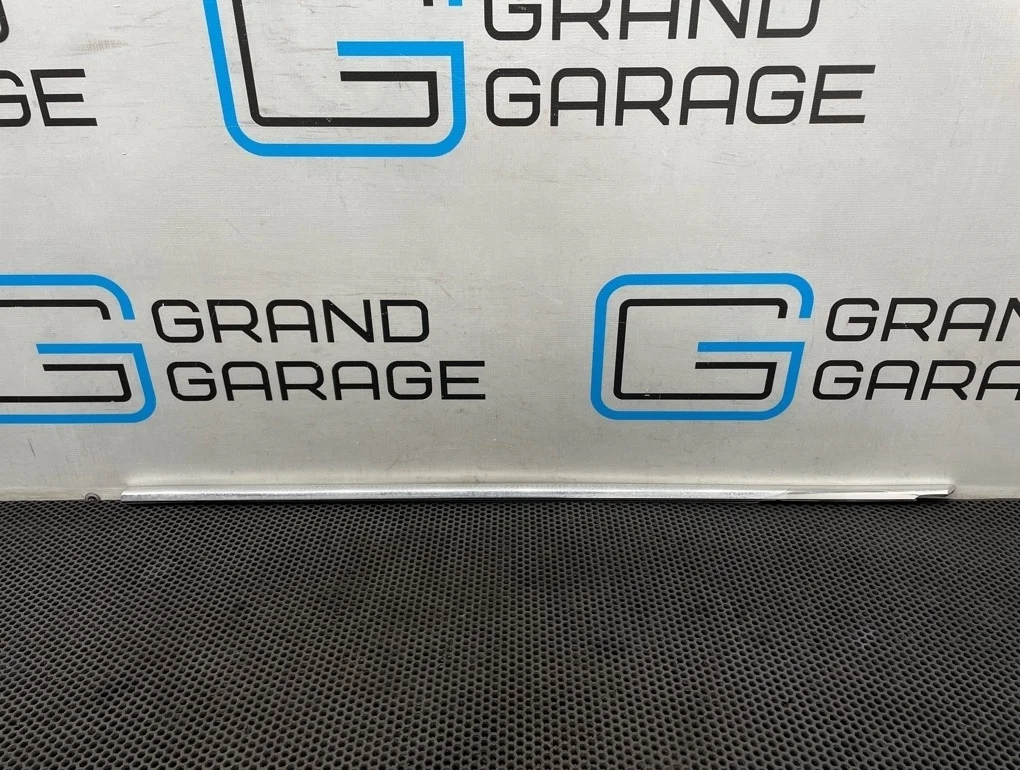 Молдинг стекла Bmw 5-Series 2010 51337182275 F10 N55B30A 3.0, передний левый