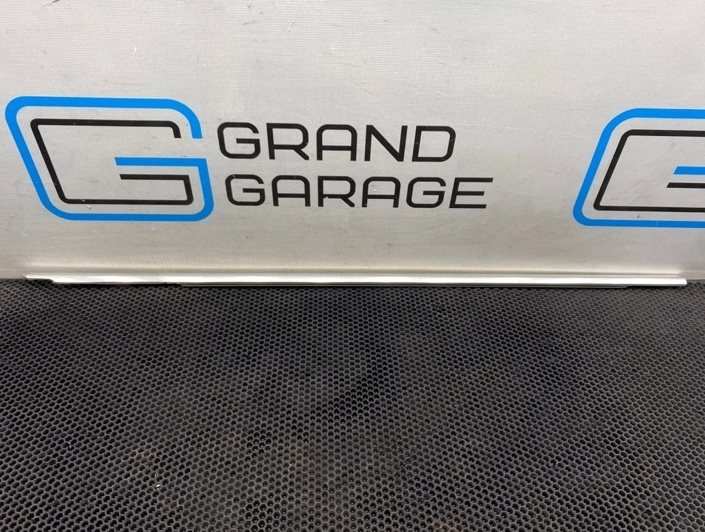 Молдинг стекла Bmw 5-Series 2010 51337182276 F10 N55B30A 3.0, передний правый