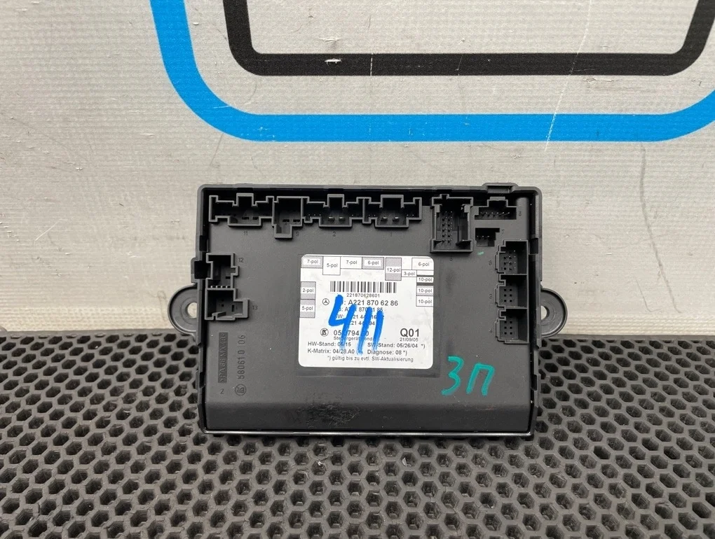 Блок двери Mercedes-Benz S-Class 2005 A2218706286 W221 273.961 5.5, задний