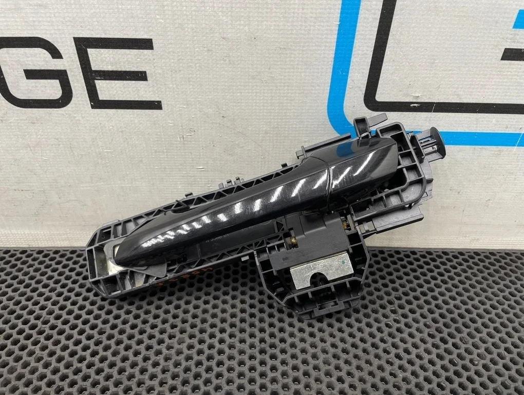 Ручка двери наружная Mercedes-Benz C-Class 2011 A2047602134 W204 271.860 1.8, задняя левая