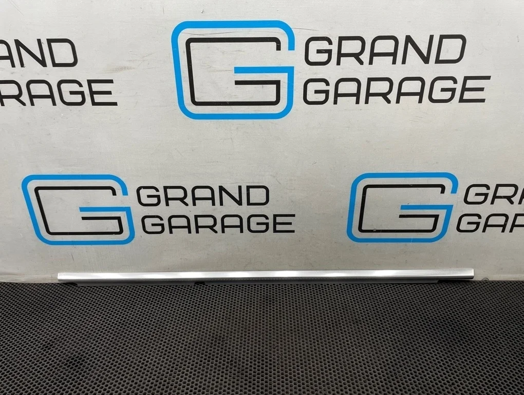 Молдинг стекла Mercedes-Benz E-Class 2009 A2127350965 W212 272.980 3.5, задний левый