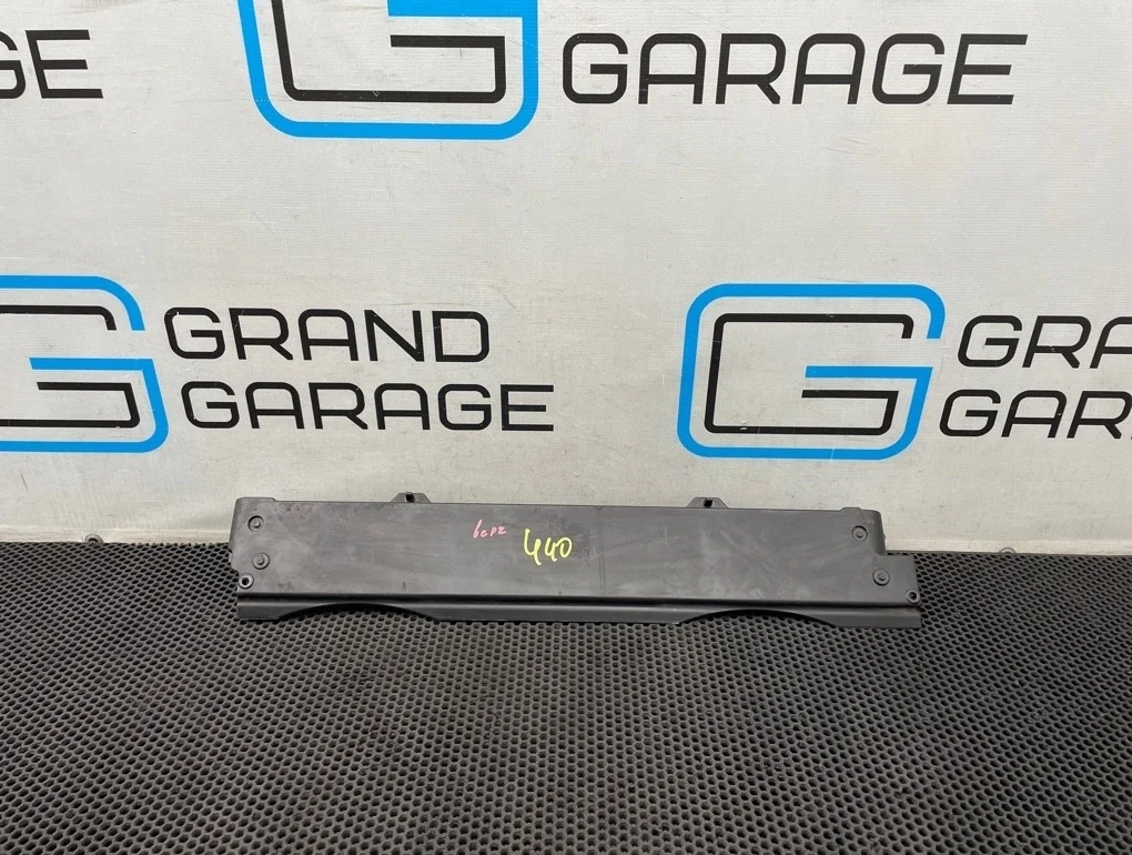 Кронштейн радиатора Bmw X6 2009 17118574000 E71 N54B30A 3.0